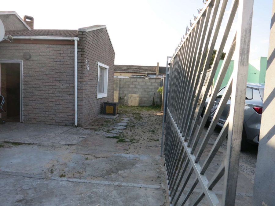 3 Bedroom Property for Sale in Heather Park Western Cape